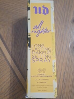 Urban Decay All Nighter Long-Lasting Makeup Setting Spray - Yellow & Purple Text